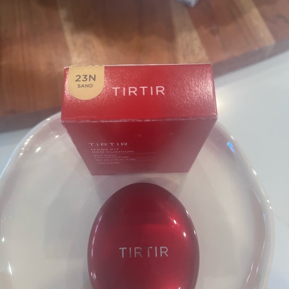 TIRTIR Red Cushion Foundation  SET OF 2! - Picture 5 of 16